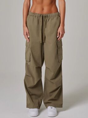 TALENTLESS Olive Wide-Leg Cargo Pants olive limited color